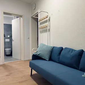 Apartment 2 Schlafzimmer-balkon-kueche-parkplatz-designerbad, Leipzig